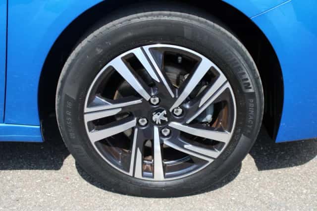 Peugeot 208 (2021) thumbnail 9