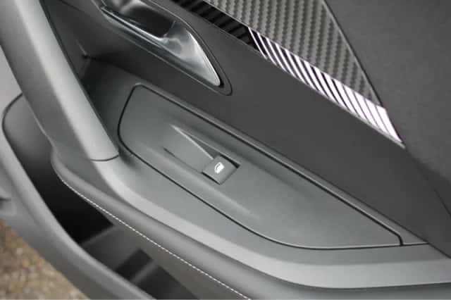 Peugeot 2008 (2025) thumbnail 6
