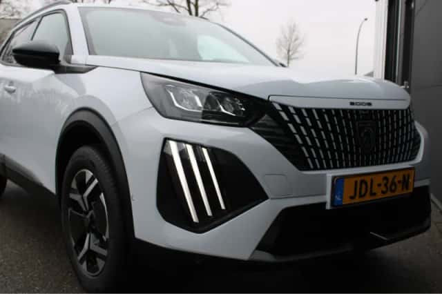 Peugeot 2008 (2025) thumbnail 7