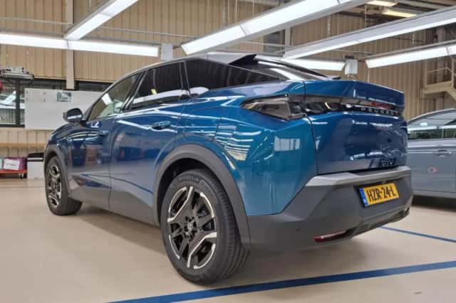 Peugeot 3008 (2025) thumbnail 3