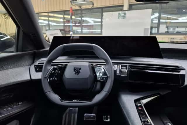 Peugeot 3008 (2025) thumbnail 5