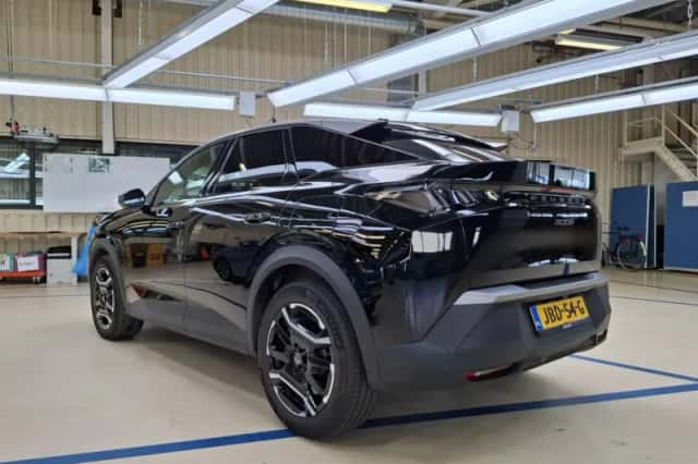 Peugeot 3008 (2025) thumbnail 3