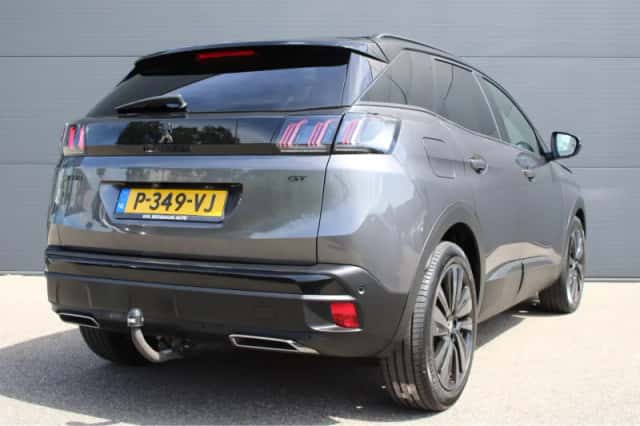 Peugeot 3008 (2022) thumbnail 2