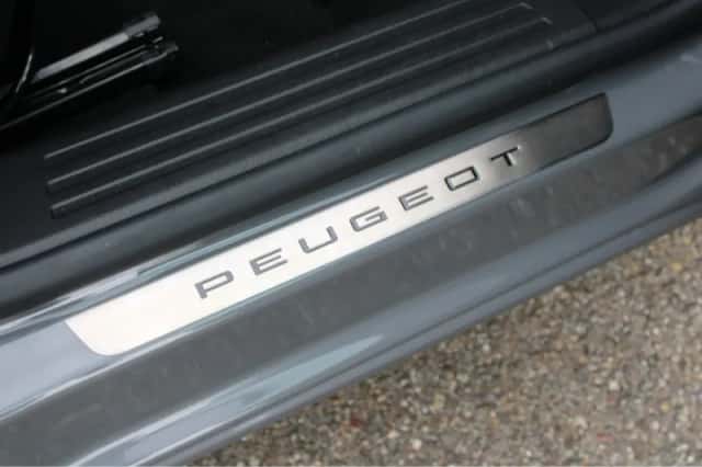 Peugeot e-2008 (2025) thumbnail 6