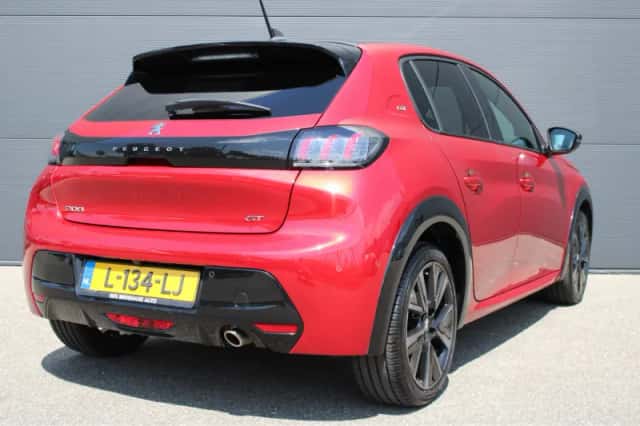 Peugeot 208 (2021) thumbnail 2