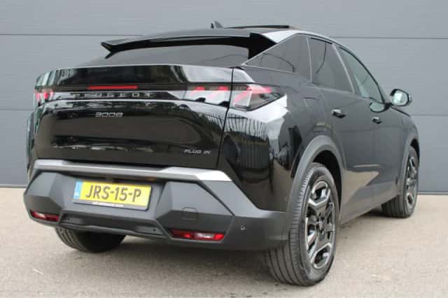 Peugeot 3008 (2025) thumbnail 2