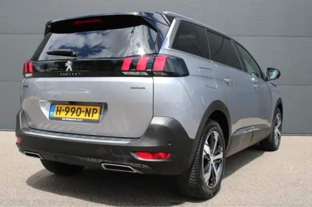 Peugeot 5008 (2019) thumbnail 2