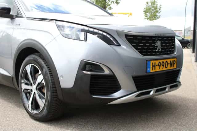 Peugeot 5008 (2019) thumbnail 6