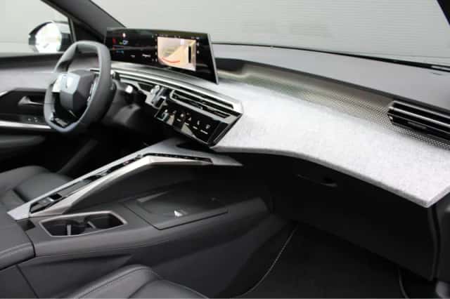 Peugeot 5008 (2026) thumbnail 3
