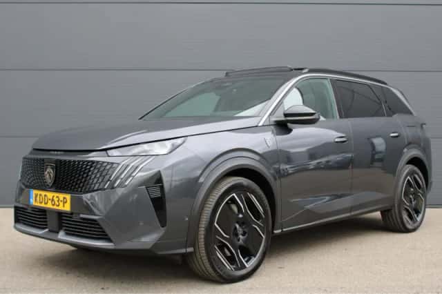 Peugeot 5008 (2026) thumbnail 1