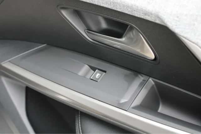 Peugeot 5008 (2026) thumbnail 6