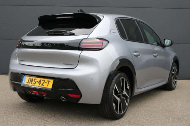 Peugeot 208 (2025) thumbnail 2