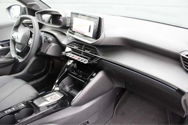 Peugeot 208 (2025) thumbnail 3