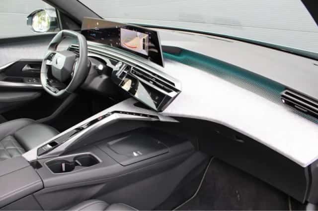 Peugeot E-5008 (2025) thumbnail 3