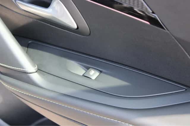 Peugeot 208 (2021) thumbnail 6
