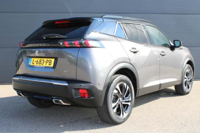 Peugeot 2008 (2021) thumbnail 2