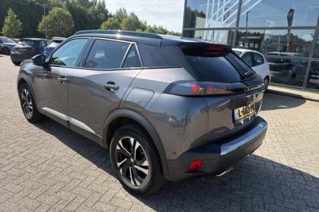 Peugeot 2008 (2021) thumbnail 3