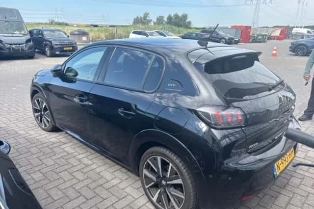 Peugeot 208 (2021) thumbnail 4