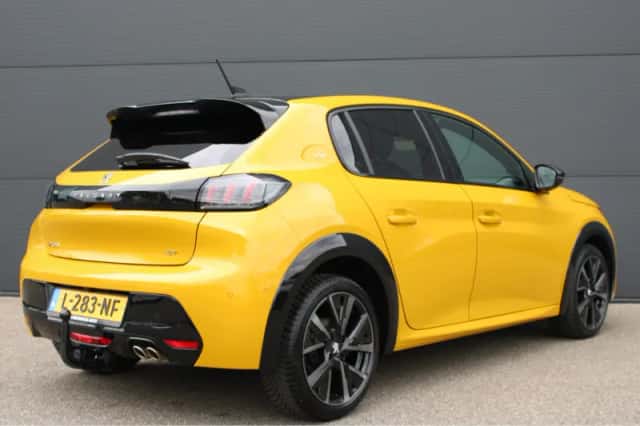 Peugeot 208 (2021) thumbnail 2