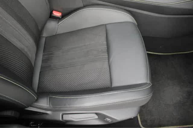 Peugeot 308 (2022) thumbnail 5