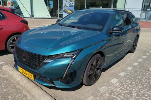 Peugeot 308 (2023) thumbnail 1