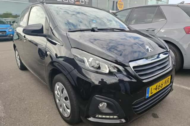 Peugeot 108 (2021) thumbnail 2