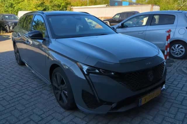Peugeot 308 (2023) thumbnail 2