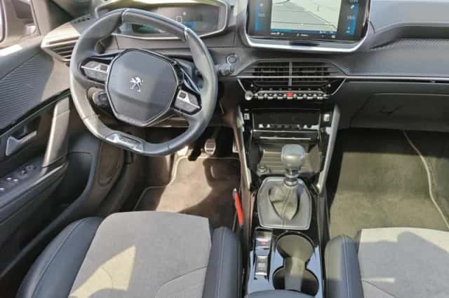 Peugeot 208 (2021) thumbnail 5