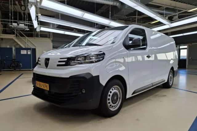 Peugeot e-Expert (2025) thumbnail 1