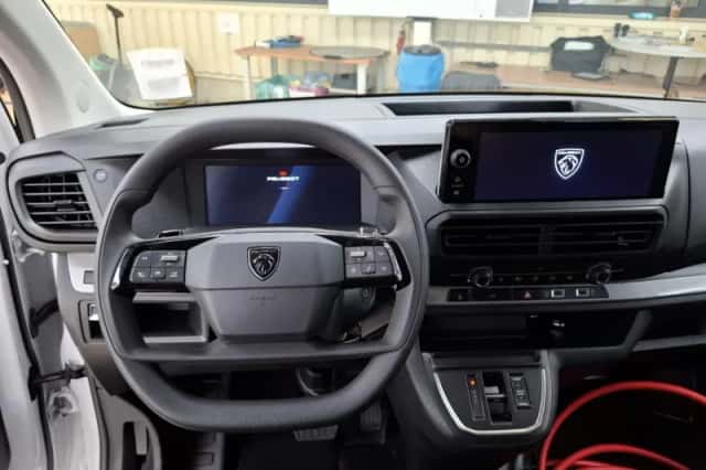 Peugeot e-Expert (2025) thumbnail 5