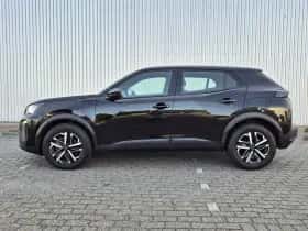 Peugeot 2008 (2024) thumbnail 2