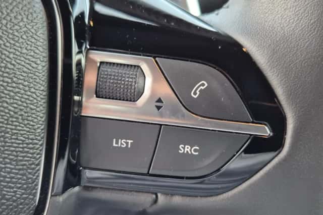 Peugeot 2008 (2024) thumbnail 17