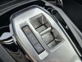 Peugeot 2008 (2024) thumbnail 18