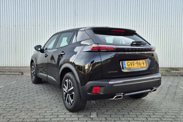 Peugeot 2008 (2024) thumbnail 3