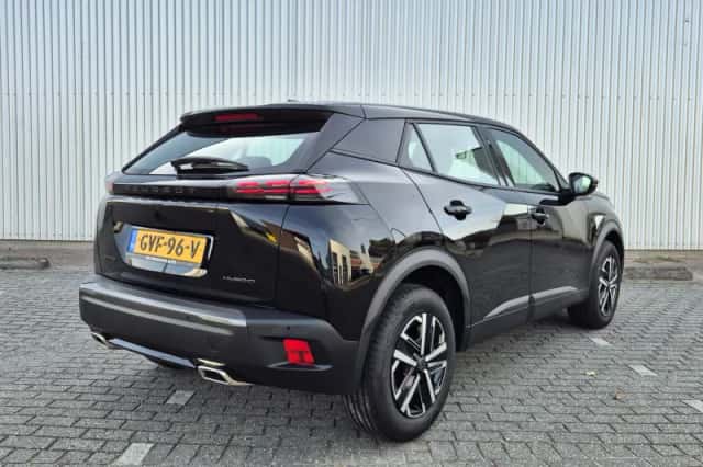 Peugeot 2008 (2024) thumbnail 5