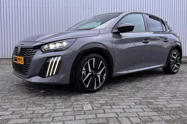 Peugeot 208 (2024) thumbnail 1