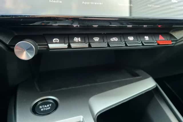 Peugeot 308 (2025) thumbnail 33
