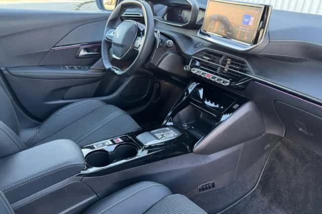Peugeot 208 (2024) thumbnail 14