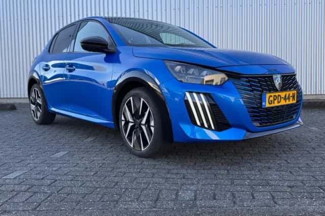 Peugeot 208 (2024) thumbnail 7