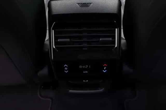 Peugeot 5008 (2025) thumbnail 33