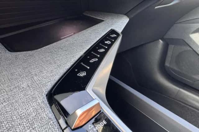 Peugeot 5008 (2025) thumbnail 23