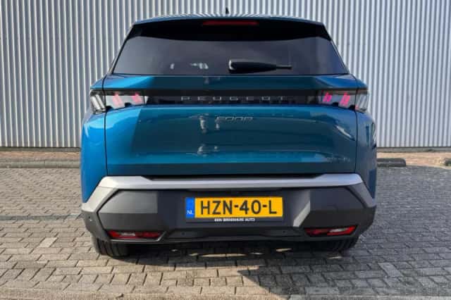 Peugeot 5008 (2025) thumbnail 4