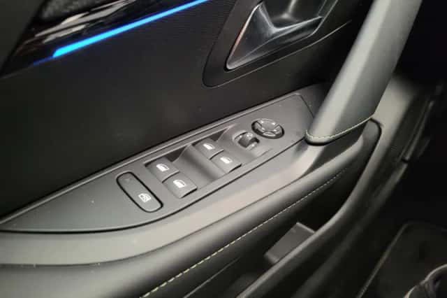 Peugeot 208 (2024) thumbnail 24