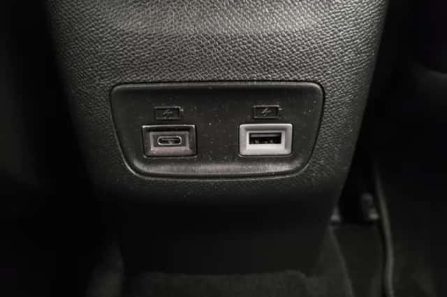 Peugeot 208 (2024) thumbnail 25