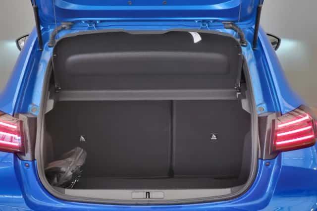 Peugeot 208 (2024) thumbnail 26