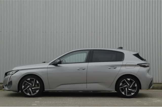 Peugeot 308 (2022) thumbnail 2