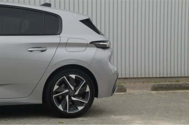 Peugeot 308 (2022) thumbnail 13