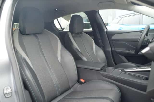 Peugeot 308 (2022) thumbnail 16
