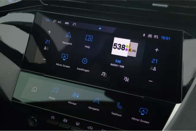 Peugeot 308 (2022) thumbnail 32