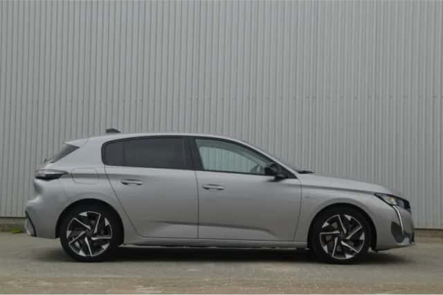 Peugeot 308 (2022) thumbnail 8